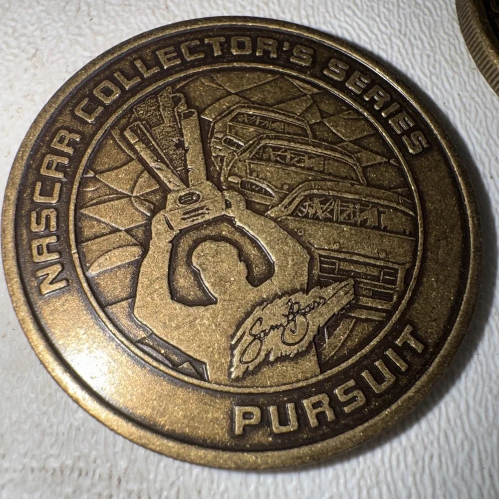 Nascar Collector Series 1st Edition PURSUIT Challenge Coin And Thrills